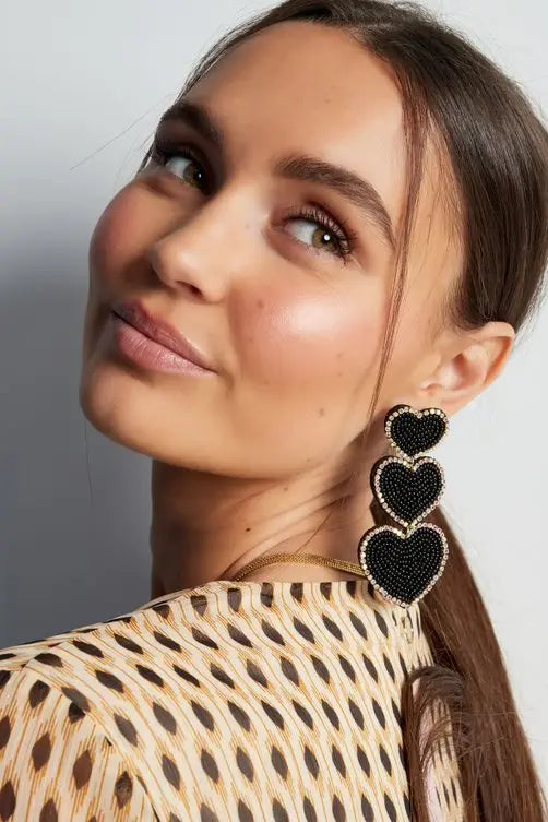 Oorbellen 3 times of beaded love Zwart