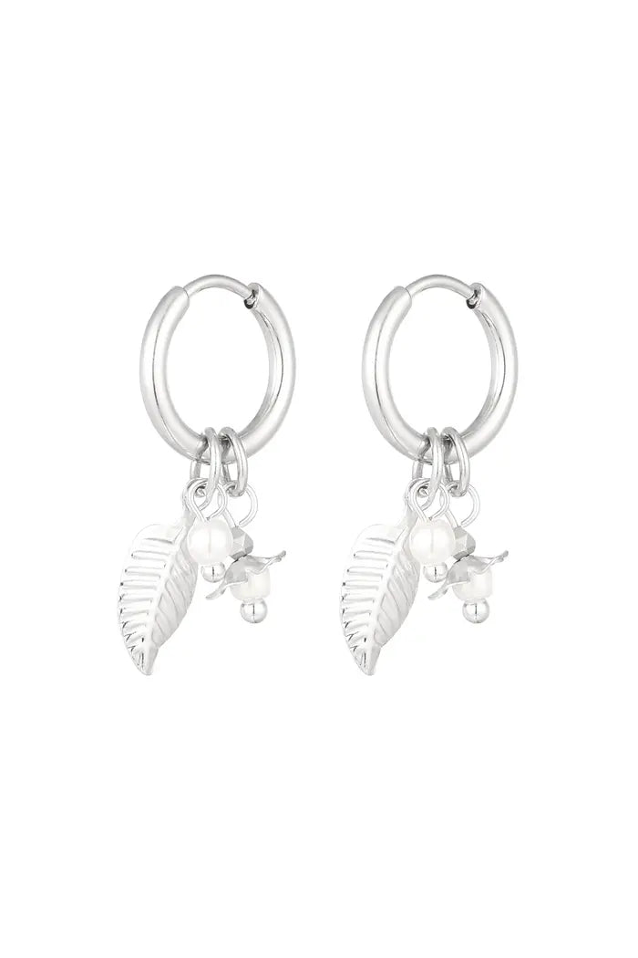 Oorbellen Leaf and pearls