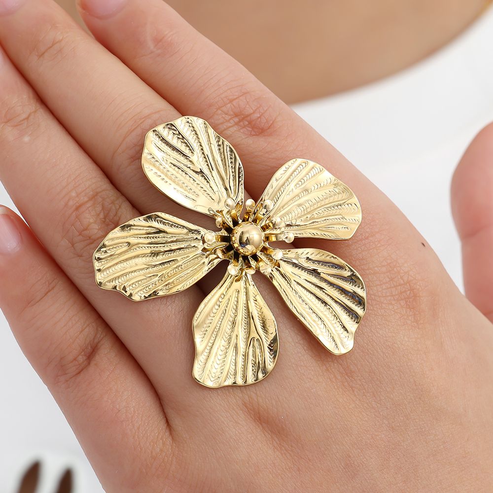 Ring Petal Pop