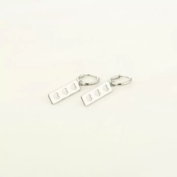 Oorbellen hearts in a row