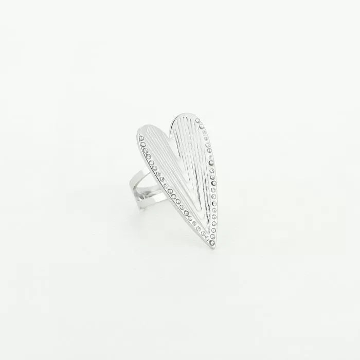 Ring sparkling love