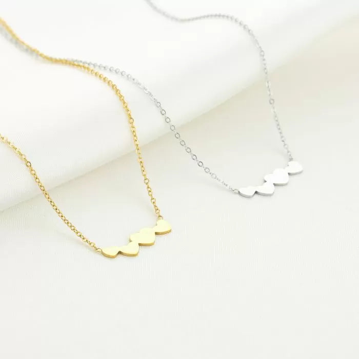Ketting Love row