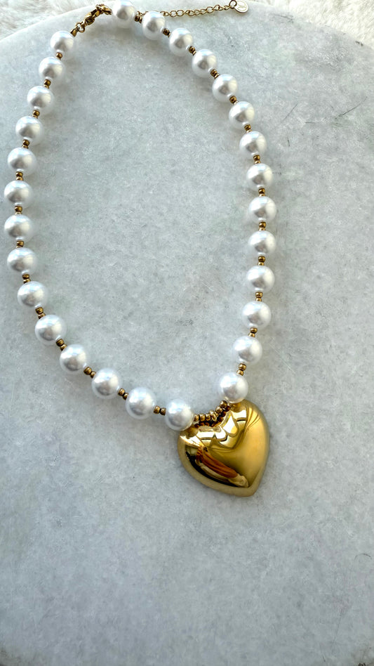 Ketting big pearls, big heart