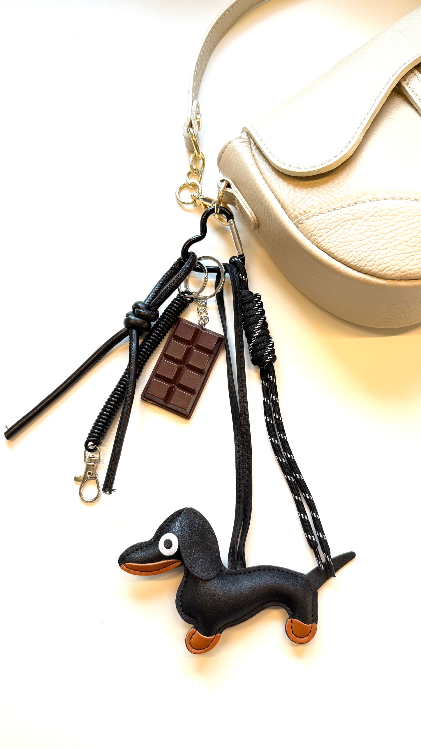 Bagcharm teckel and chocolate - Zwart