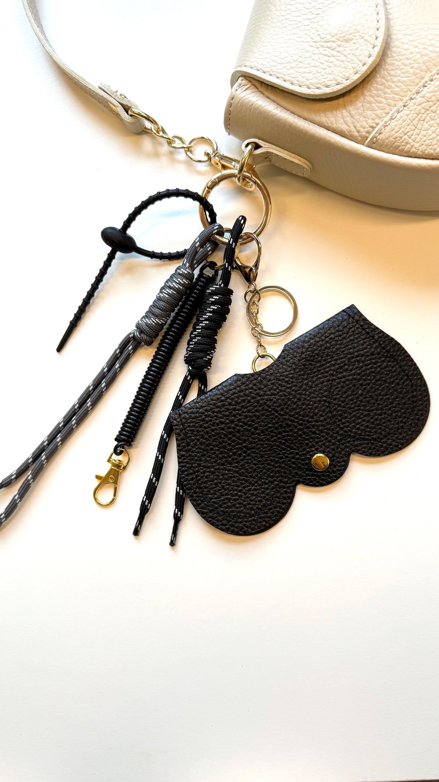 Bagcharm Zonnebrilhouder - Zwart