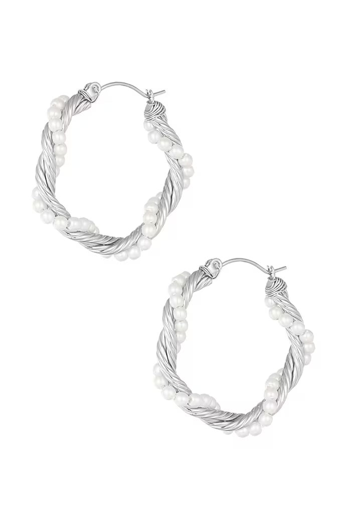 Oorbellen Round rope with pearls